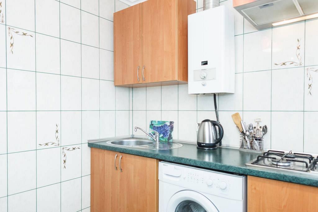 Apartment On Nezalezhnoy Ukrаiny Near Intourist Hotel Zaporizhia エクステリア 写真
